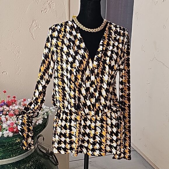 Anne Klein pullover knit top with elastic waist size medium - Picture 2 of 9